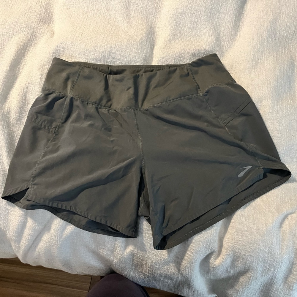 Brooks chaser shorts